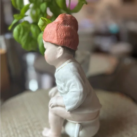 Bisque ( possibly a Gerber Heubach repro) boy on potty - Picture 3 of 5
